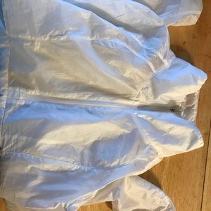 White lululemon windbreaker